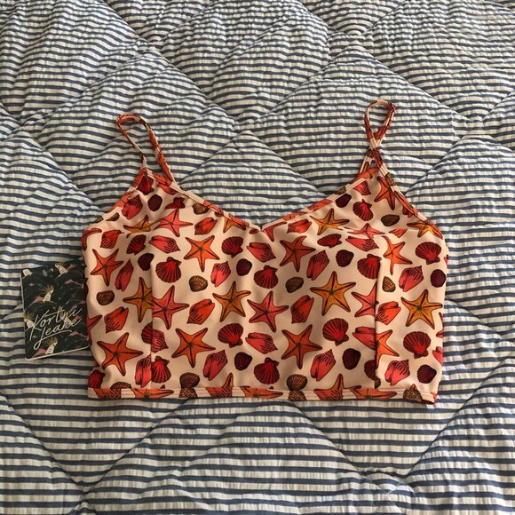 Kortni Jeane Other - Kortni Jeane XL Seashells V’d Crop Top NWT